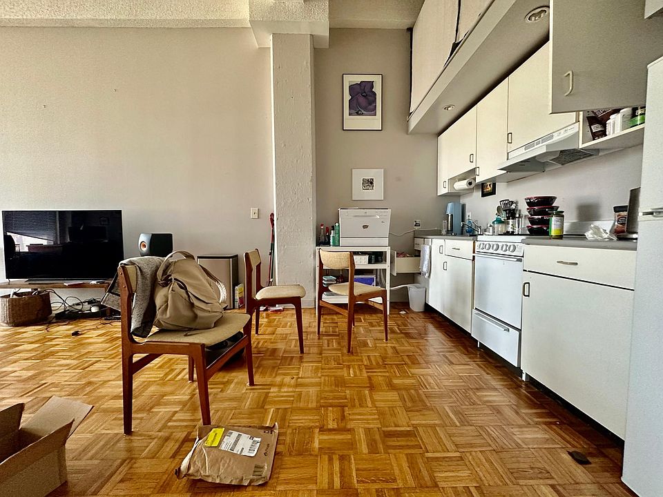 2nd image of 61 Brookline Ave #307R