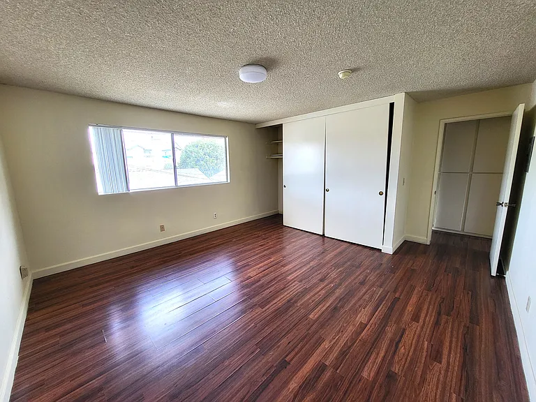 10669 Walnut St — Photo 15