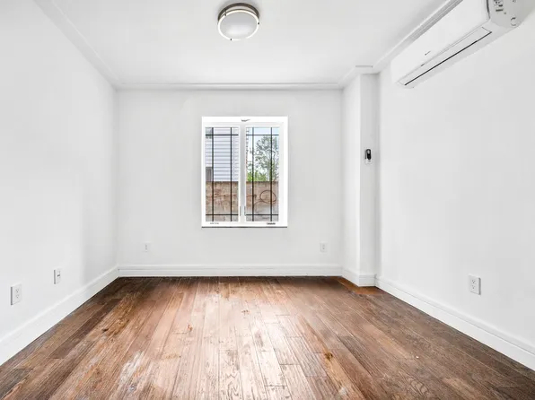 2335 Bath Avenue image 12 of 22