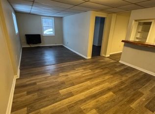 537 Main St APT 5, Walpole, NH 03608