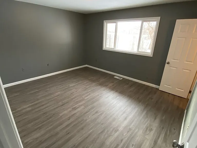 1389 Vandenberg Cir — Photo 8