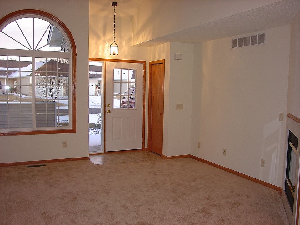 2nd image of 1807 Azalea Bay