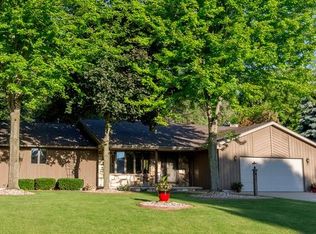 N321 Rogers Ln, Appleton, WI 54915