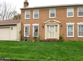 10949 Adare Dr, Fairfax, VA 22032