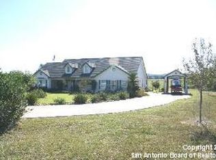 978 Valley Oak Dr, Bandera, TX 78003