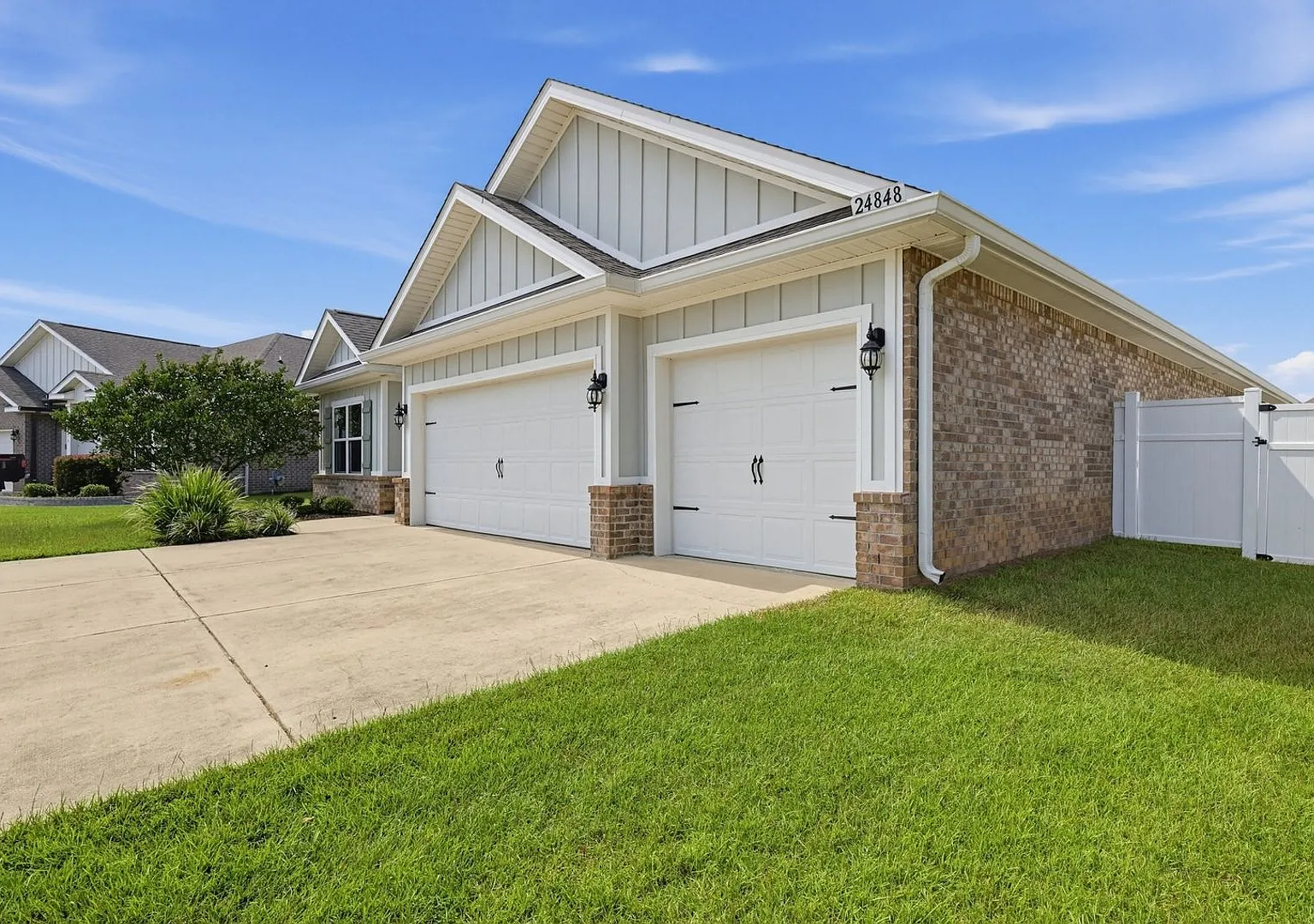 Spacious 4BR House in Daphne — Photo 2