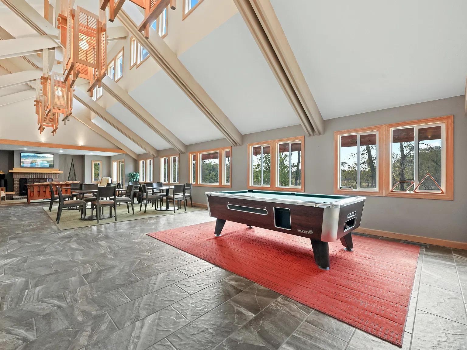 Bridgewater Park Apartments — Photo 4