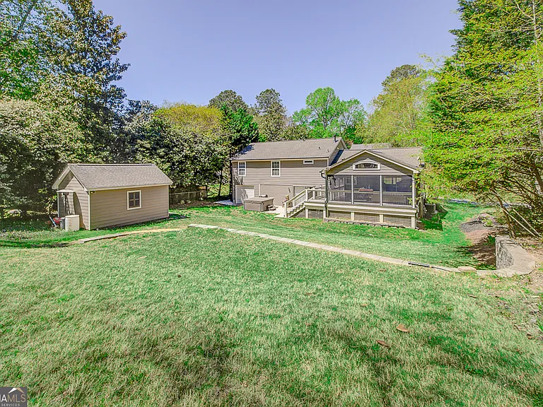 209 Cedar Dr — Photo 27