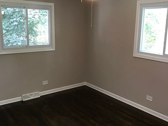 4th image of 3825 169th St
