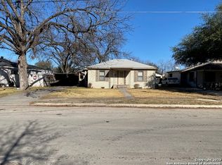 232 W Benson Rd, Uvalde, TX 78801