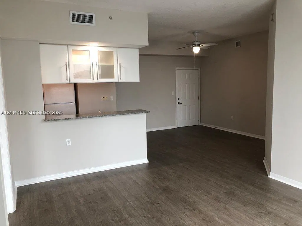 1800 Biscayne Plaza Condo — Photo 3