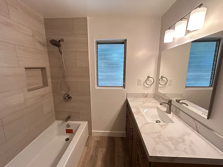 610 E Palmyra Ave — Photo 8