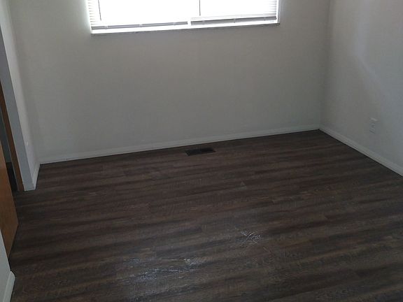 3rd image of 9756 Greenbush Pl