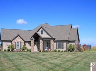 1865 Lov Flo Rd W, Paducah, KY 42001