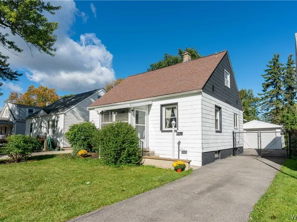 642 Emerson Dr, Amherst, NY 14226