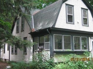 18880 Minnetonka Blvd, Deephaven, MN 55391