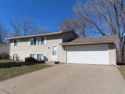 2115 Cliffview Dr, Eagan, MN, 55122