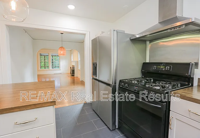 610 N Olive Ave — Photo 18