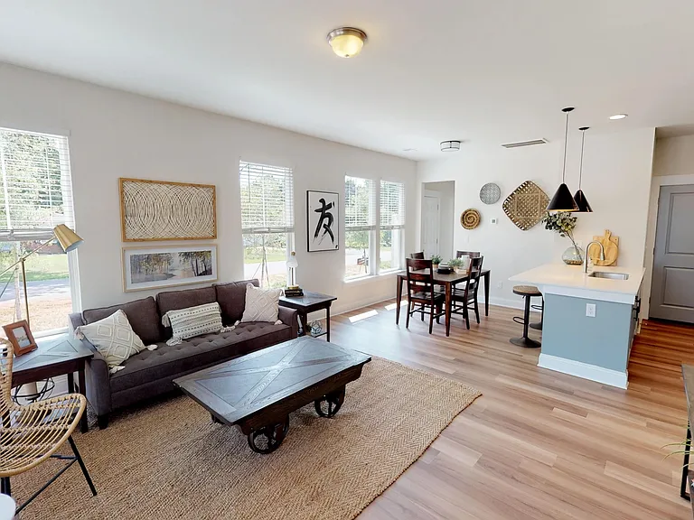 Chandler Commons — Photo 4