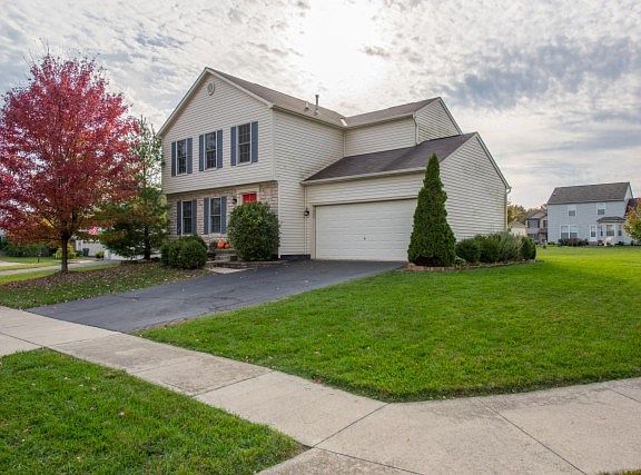 2nd image of 2055 Summer Banks Dr