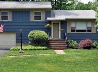 83 Glenwood Rd, Cranford, NJ 07016