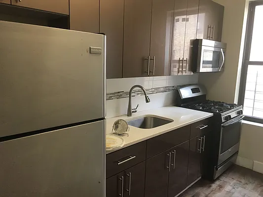 Rented by Lang Realty LLC | media 20