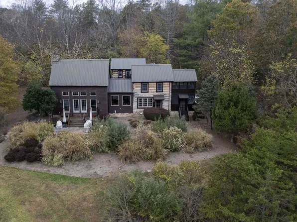 767 Twin Flower Ln, Capon Bridge, WV 26711