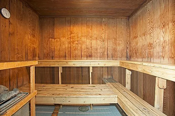 Sold by Edwards & Noble Properties LTD | media 10