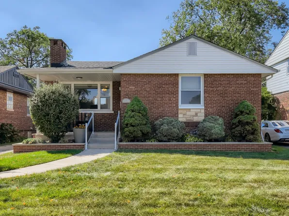 1518 Newcastle Ave, Westchester, IL 60154