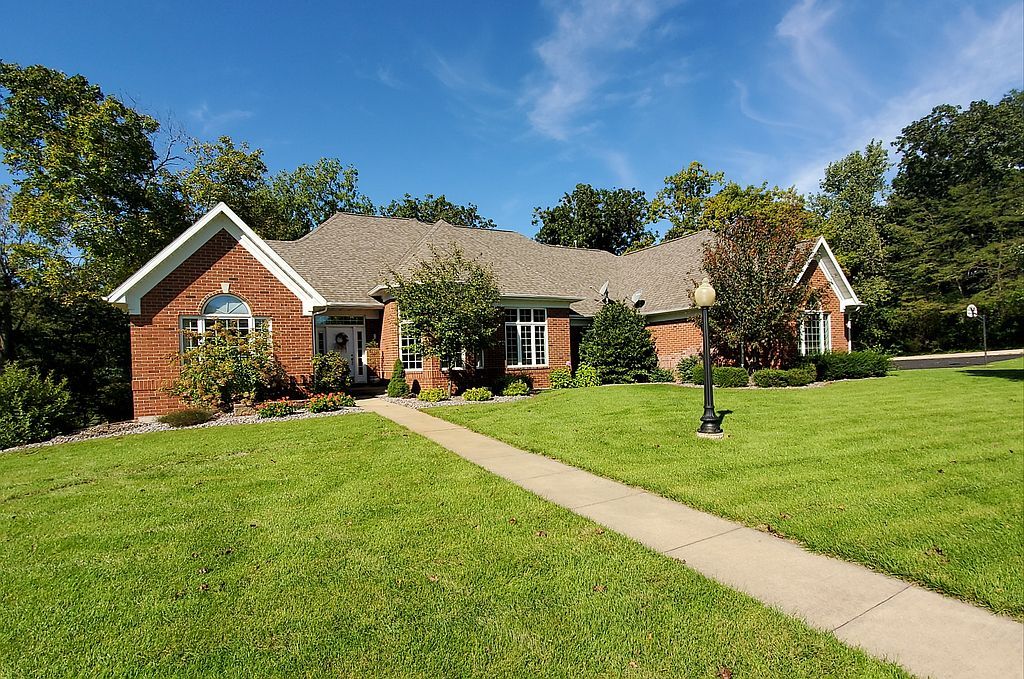 23 Roosevelt Dr - Property Image