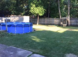 819 Winthrop Ct, Zion, IL 60099