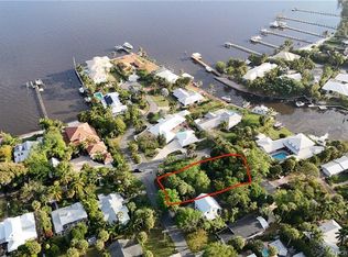 SE Riverside Dr, Stuart, FL 34994