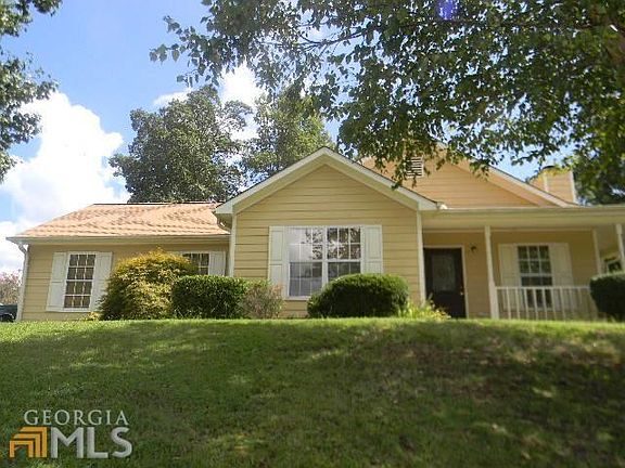 2nd image of 585 Saddle Shoals Dr