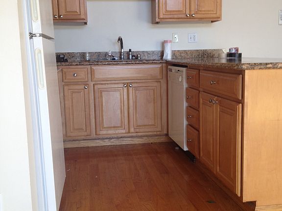 3rd image of 479 Buena Vista Ave E APT 303