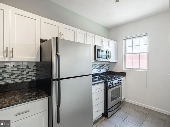 422 Butternut St NW APT 111, Washington, DC 20012