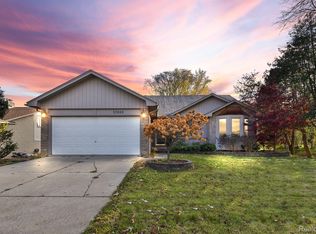 53060 Ruann Dr, Shelby Township, MI 48316
