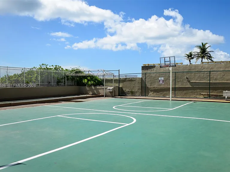 1980 S Ocean Dr #9C — Photo 30
