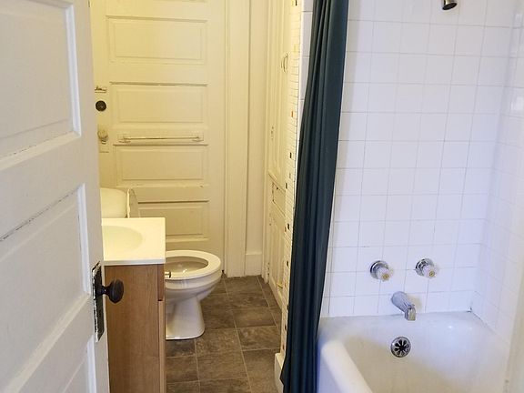2nd image of 603 E Frye Ave APT A