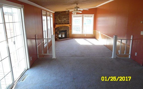 4th image of 326 Plum Grove Ln