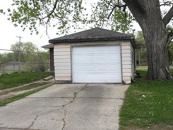 3rd image of 1717 Glenn Dr