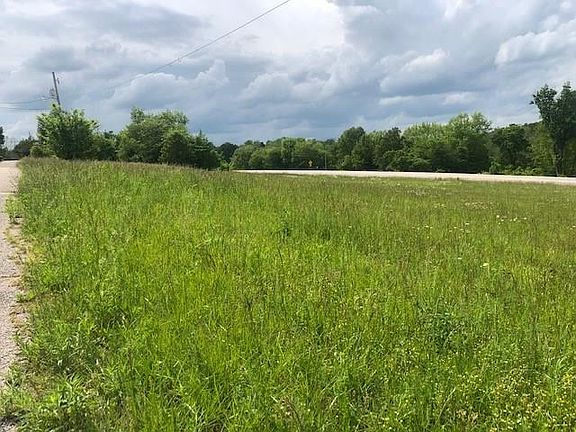 3rd image of Meadow Ct