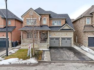10 Dopp Cres, Brampton, ON L6P4C8