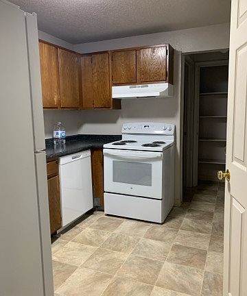 4th image of 20 Wolf Rd #F87