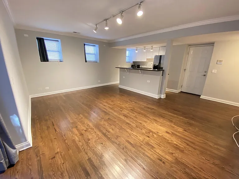 817 W Addison St #GF — Photo 5