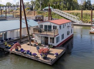 429 N Bridgeton Rd SLIP 15, Portland, OR 97217