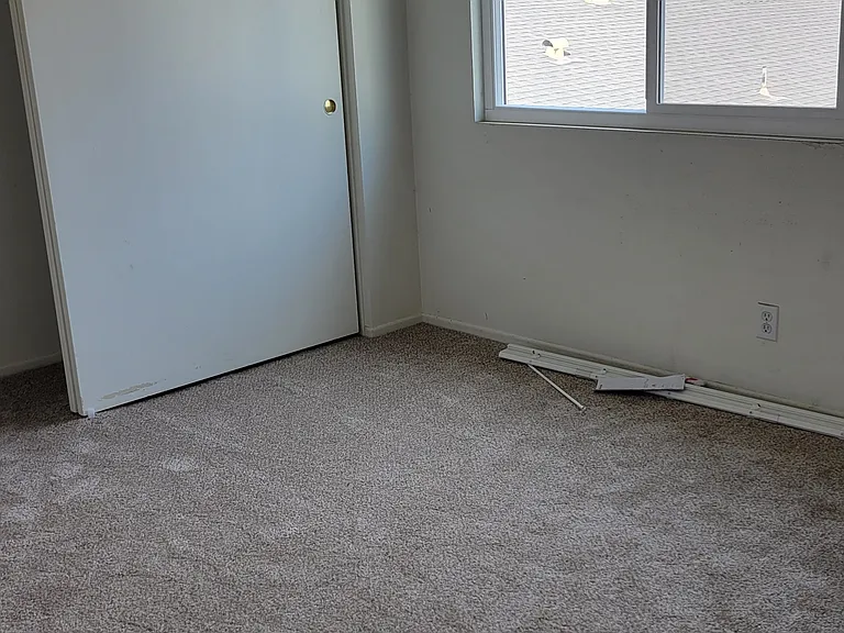 17041 B Ln — Photo 6