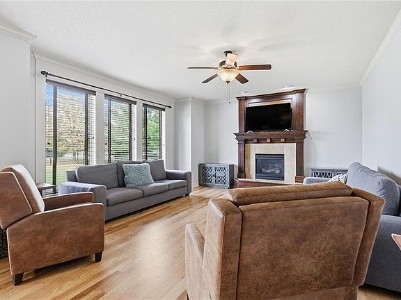 4th image of 24004 W 124th St