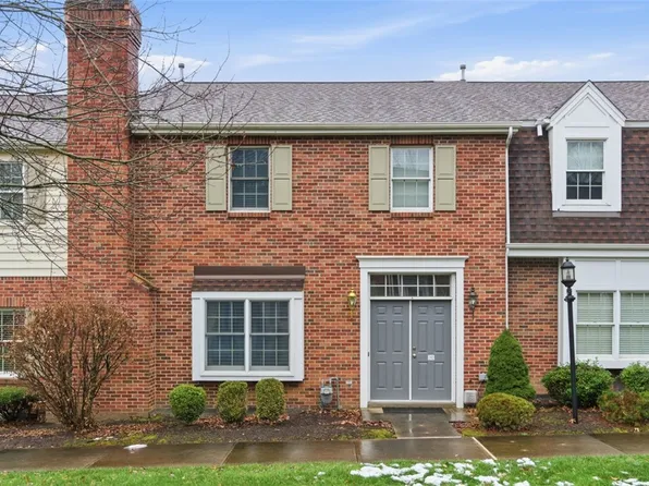 202 Boxwood Ct, Canonsburg, PA 15317