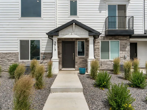 3913 N Eagle Point Ln, Eagle Mountain, UT 84005