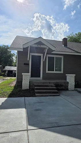 423 N Volutsia Ave #1 Photo 1